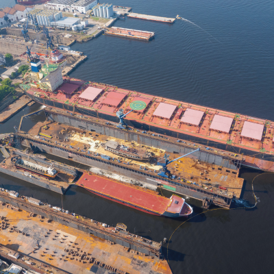 Cochin Shipyard share price movement chart for 5000 crore contract